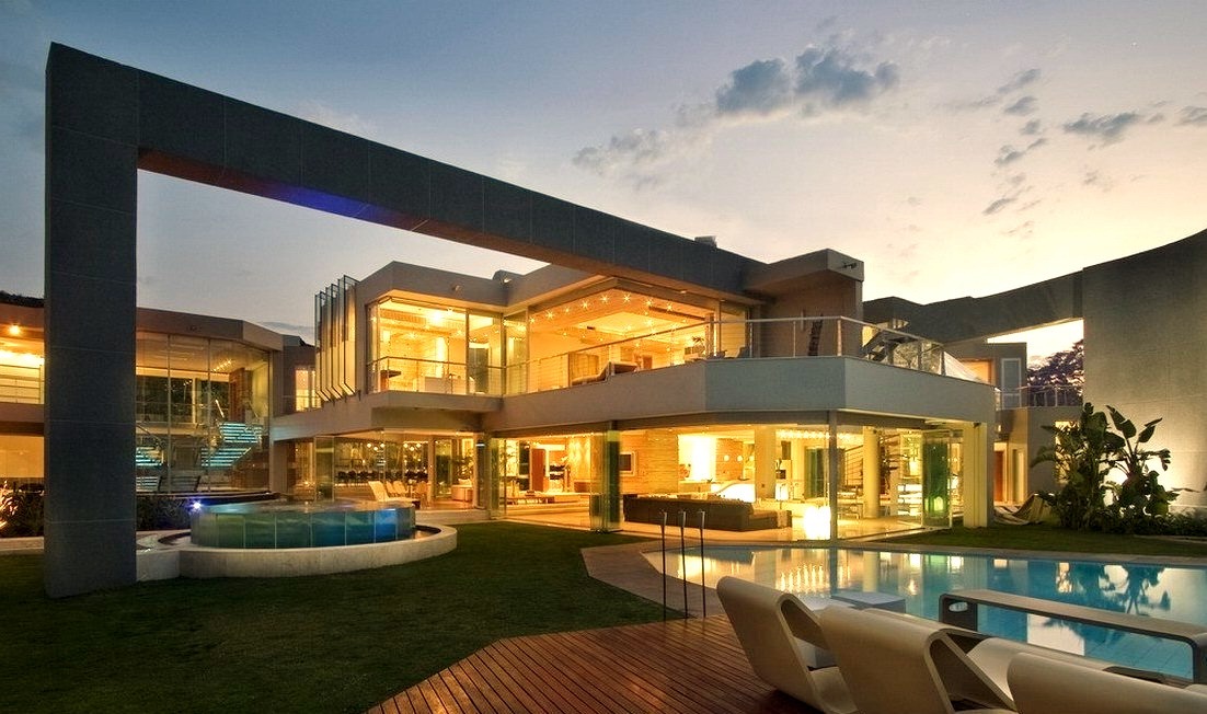 Beautiful Outside of Mansion and Pool