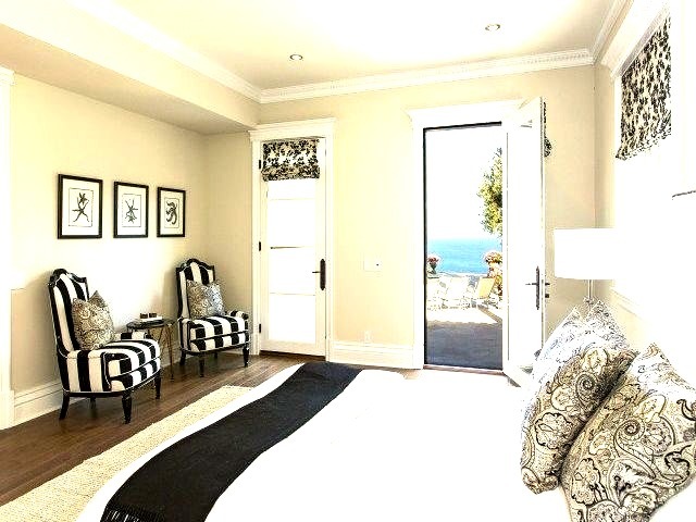 Bedroom with Ocean View in Cali